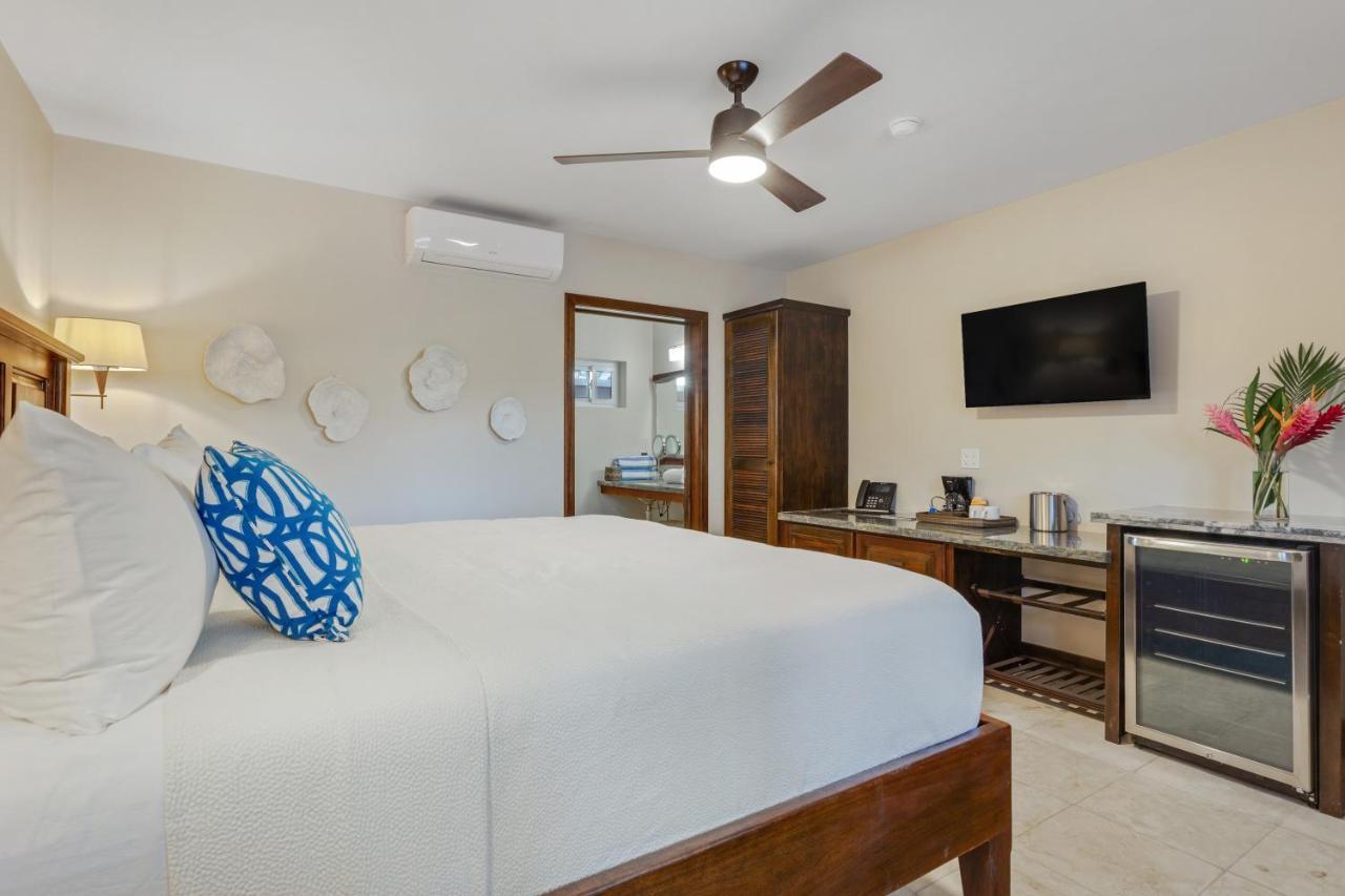Sirenian Bay Resort & Villas Placencia Exterior foto